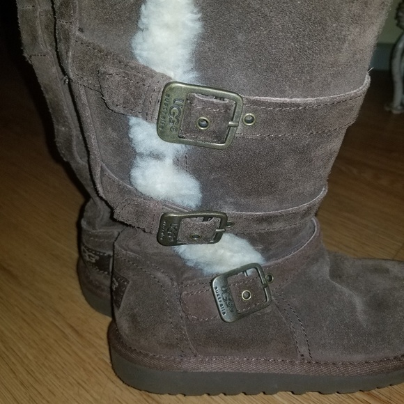 Uggs - Picture 5 of 7